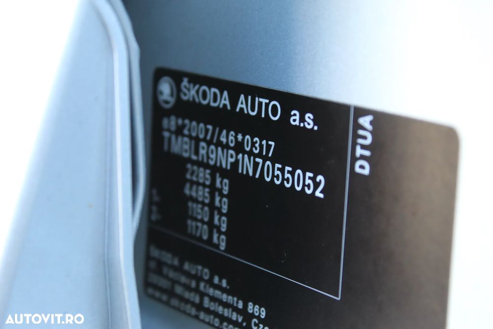 Skoda Superb 2.0 TDI 4X4 DSG Style - 32