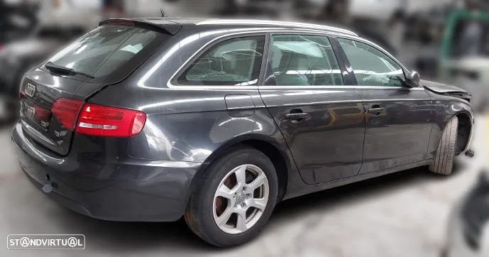 AUDI A4 PARA PEÇAS - 4