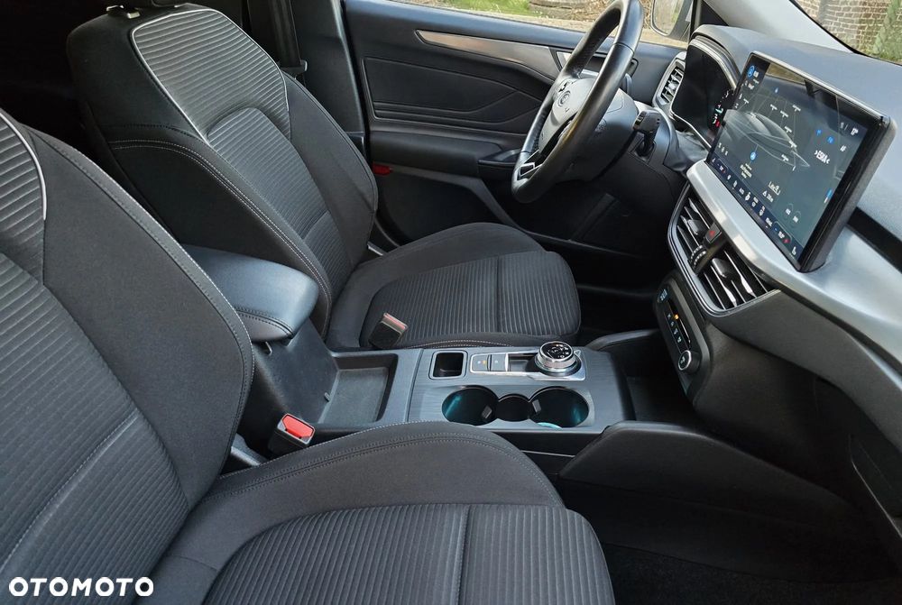 Ford Focus 1.5 EcoBlue Start-Stopp-System TITANIUM EDITION - 16