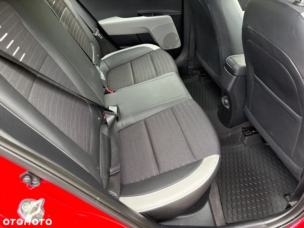 Kia Stonic ver-1-0-t--gdi-mhev-l-business-line - 13