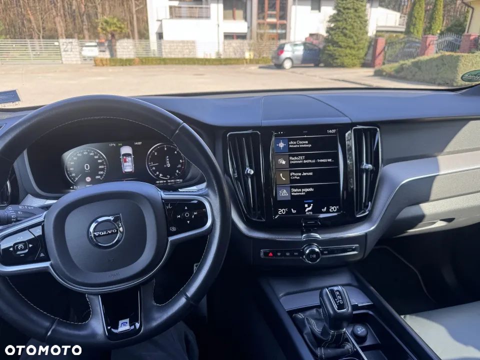 Volvo XC 60 D4 R-Design - 18