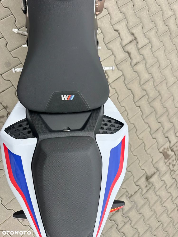 BMW S - 5
