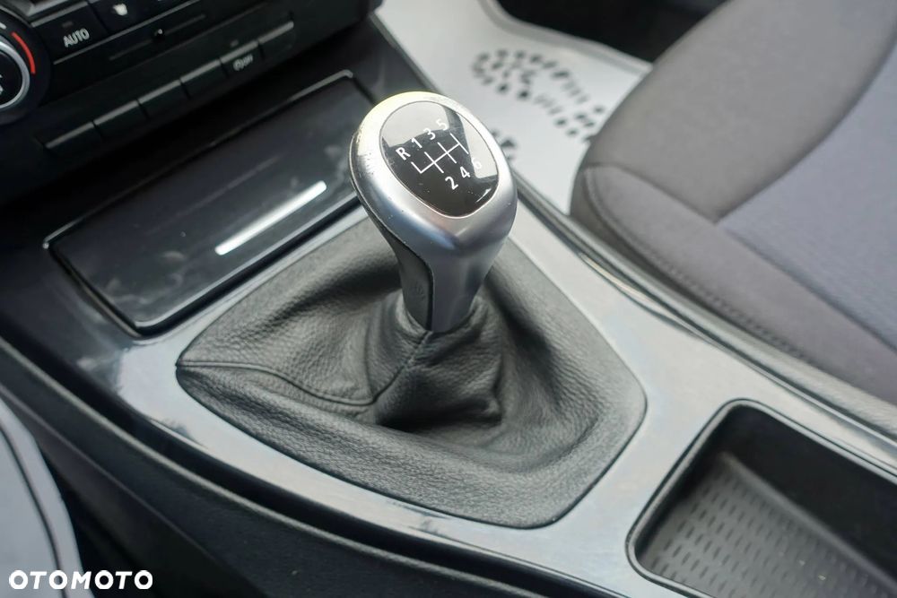 BMW Seria 3 316d Touring - 20