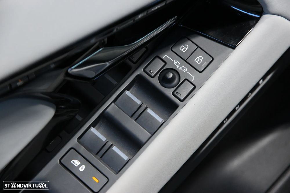 Land Rover Range Rover Evoque 1.5 P300e AWD S Auto - 15