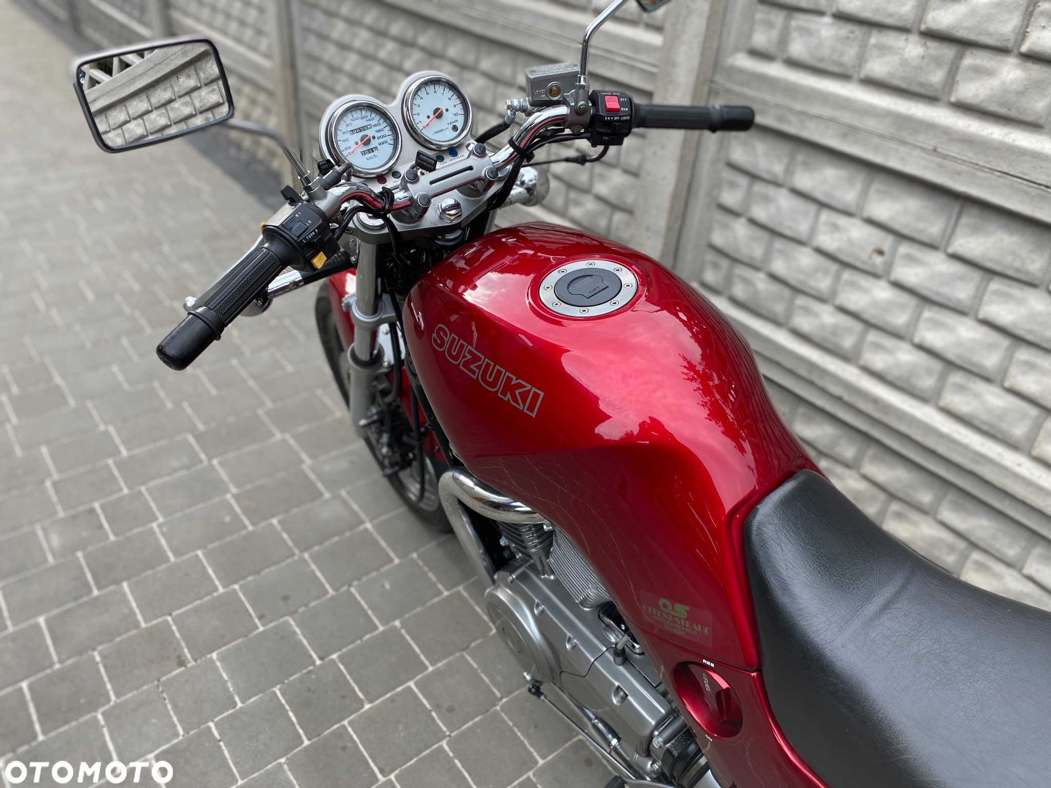 Suzuki VX - 19