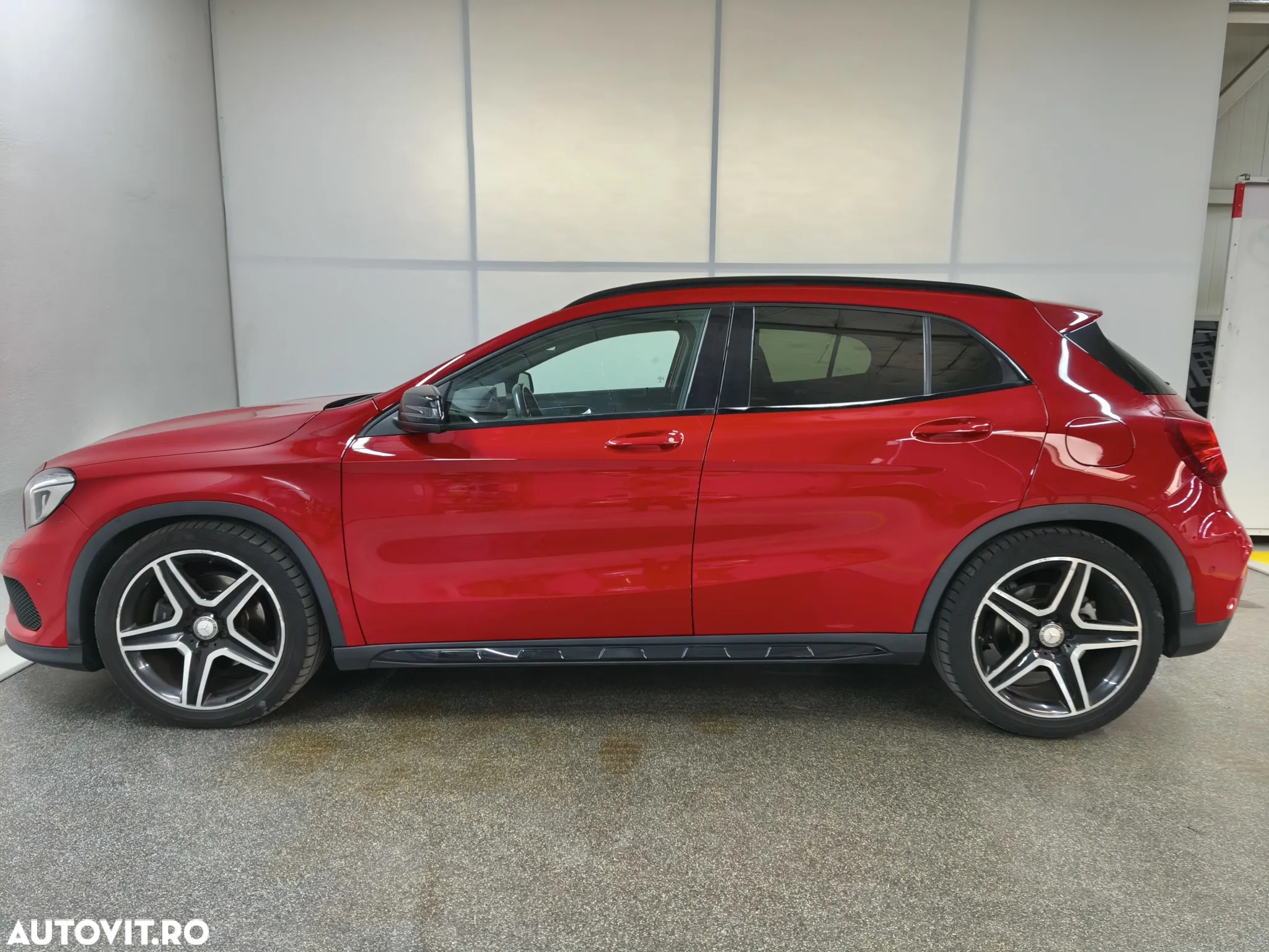 Mercedes-Benz GLA 220 d 4Matic 7G-DCT AMG Line - 2