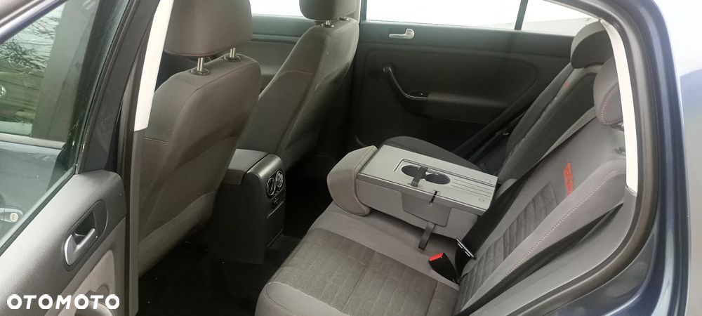 Volkswagen Golf Plus 1.6 Comfortline - 6