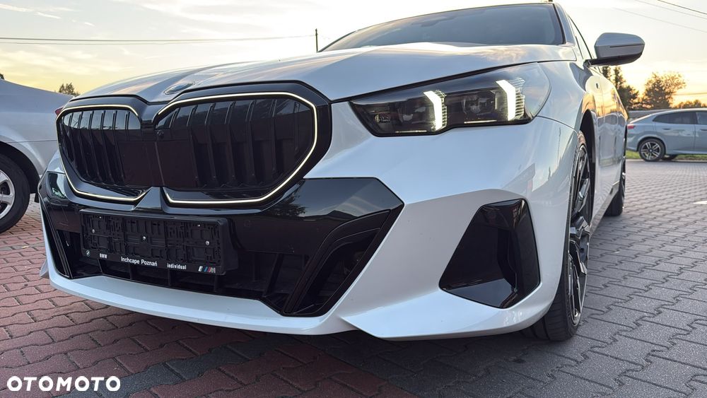 BMW Seria 5 520i - 27