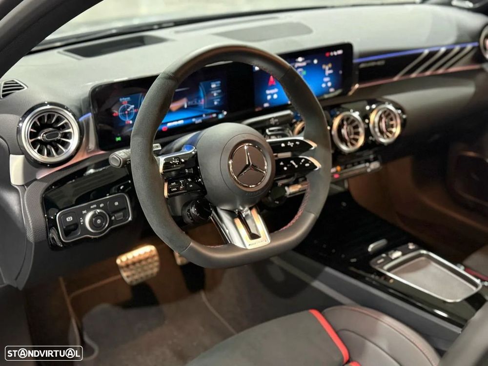 Mercedes-Benz A 45 AMG S 4Matic+ - 16