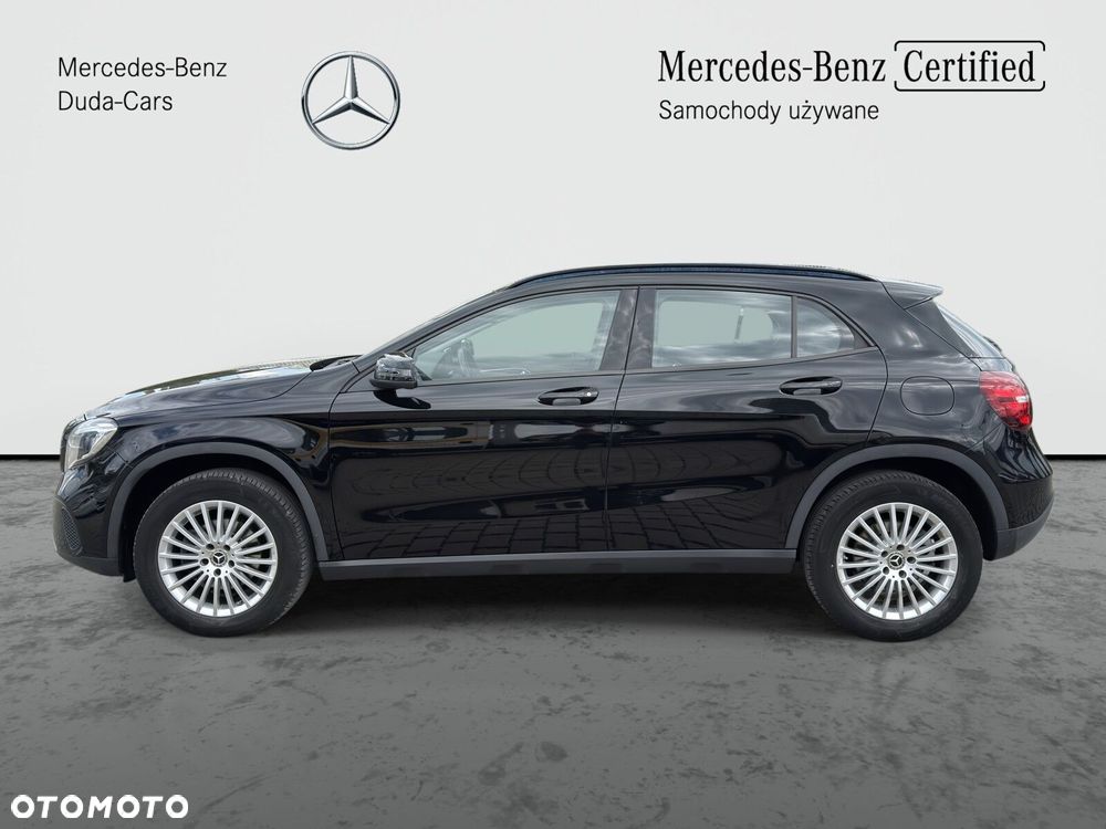 Mercedes-Benz GLA 180 7G-DCT - 3
