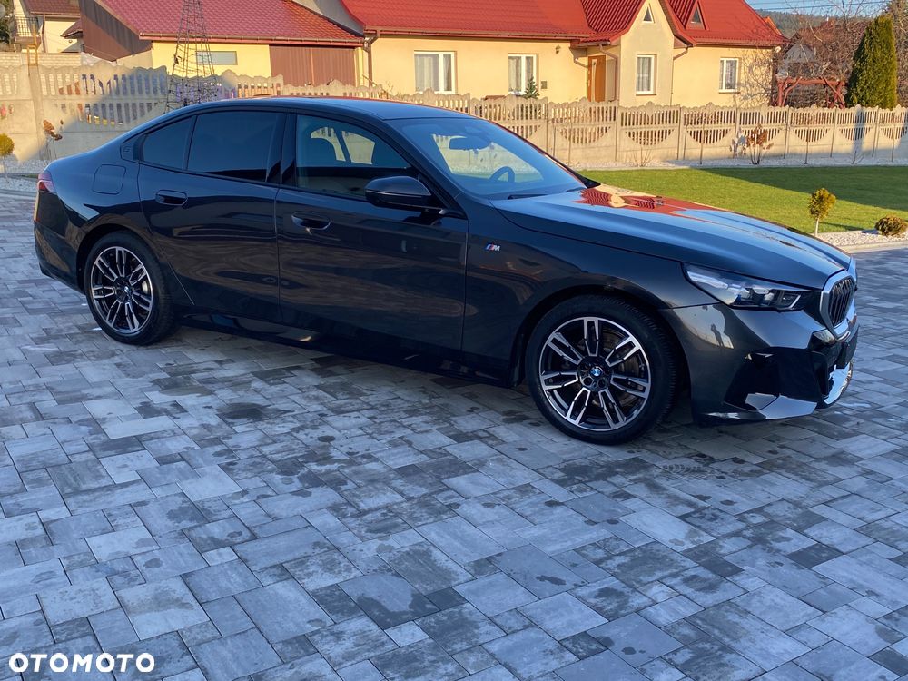 BMW Seria 5 520d xDrive - 9