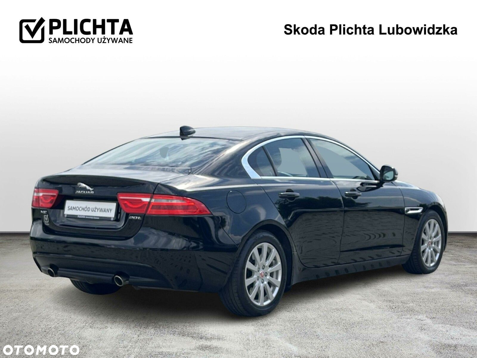 Jaguar XE 2.0 T Portfolio - 5
