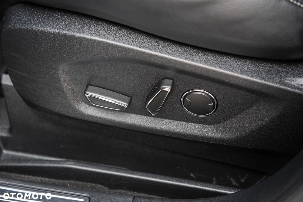 Ford S-Max 2.0 TDCi Allrad Business - 16