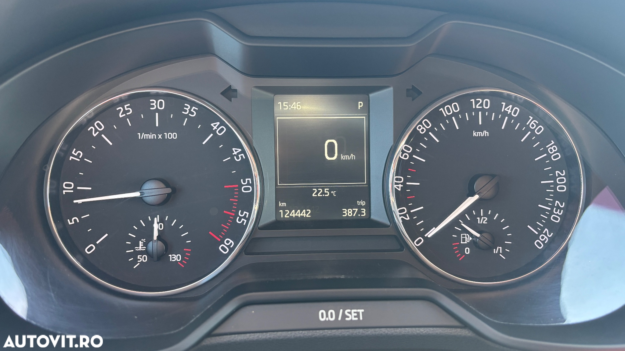 Skoda Octavia 2.0 TDI 4x4 DSG Style - 9