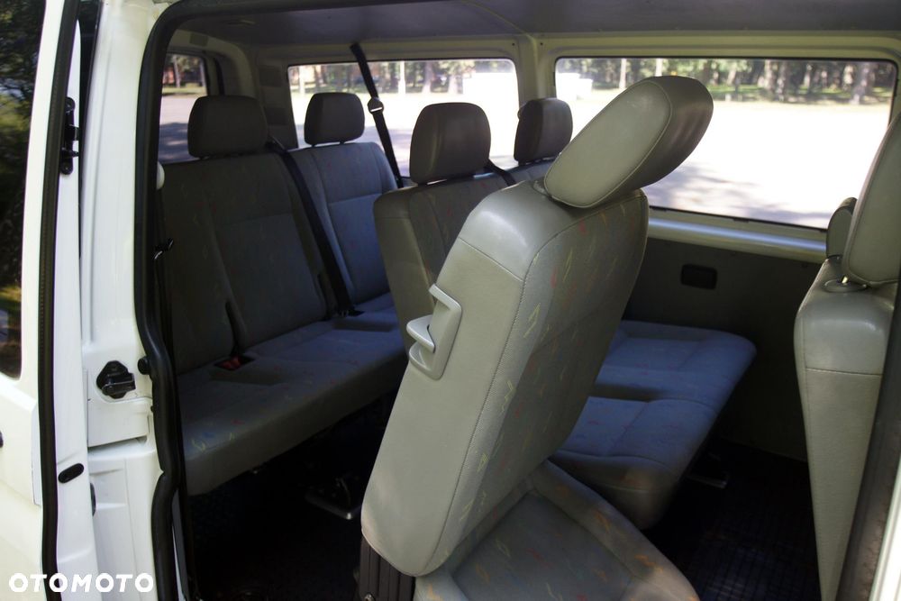 Volkswagen Transporter Caravelle Lang Trendline - 32