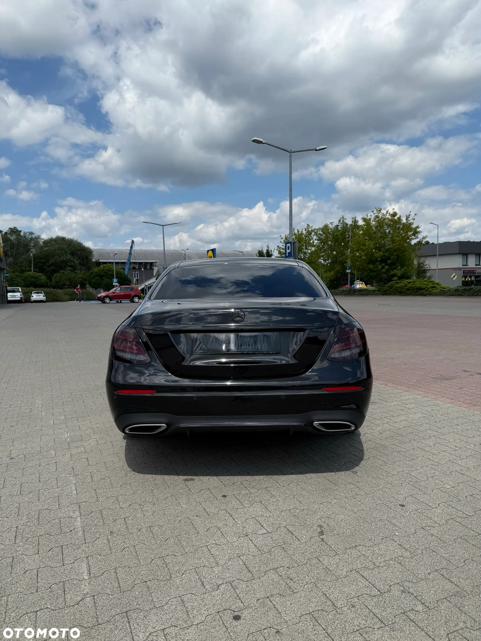 Mercedes-Benz Klasa E 220 d 4-Matic 9G-TRONIC - 5