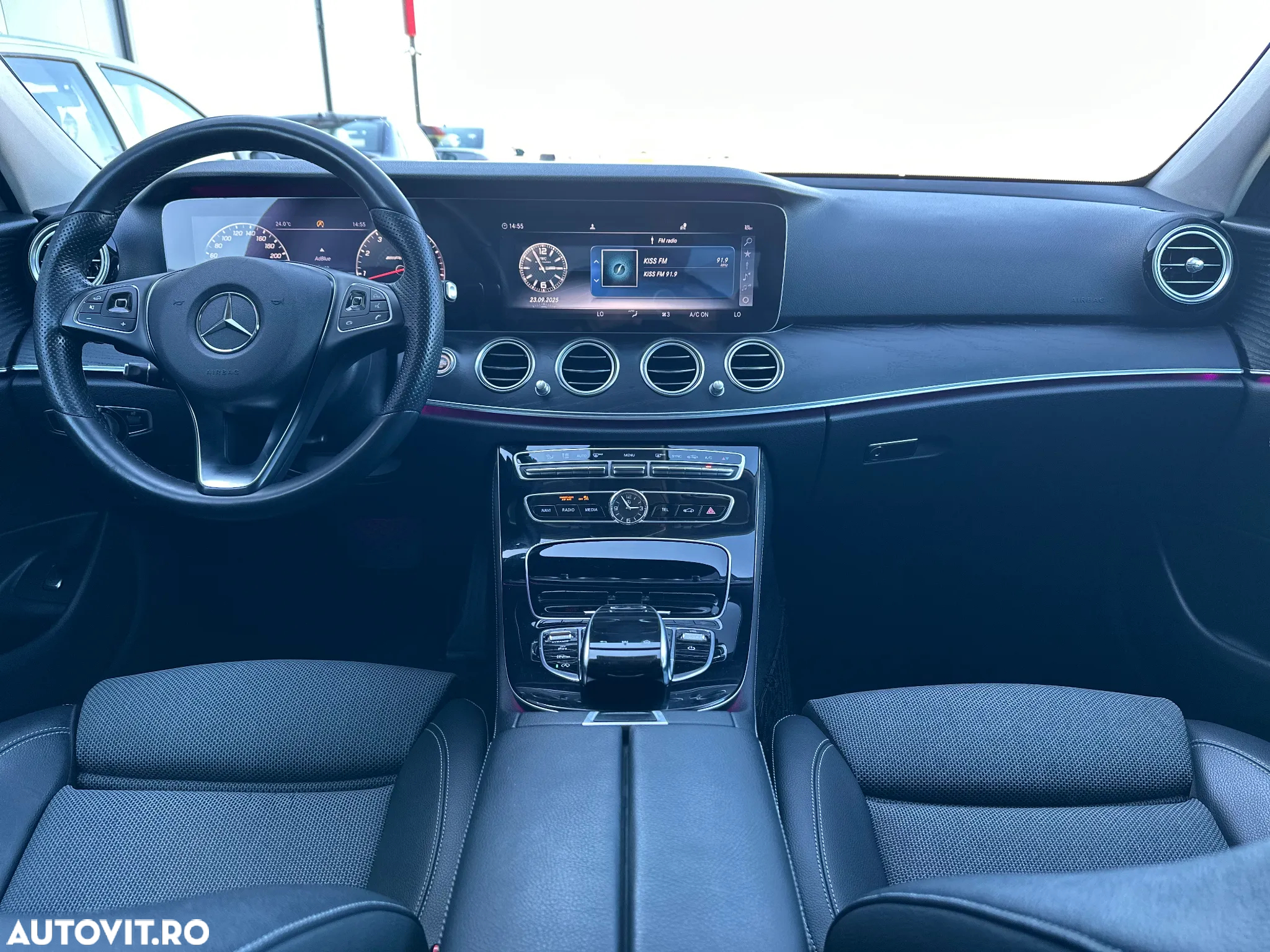 Mercedes-Benz E - 18