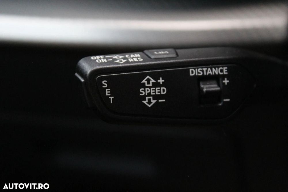 Audi RS Q8 4.0 TFSI quattro MHEV Tiptronic - 36