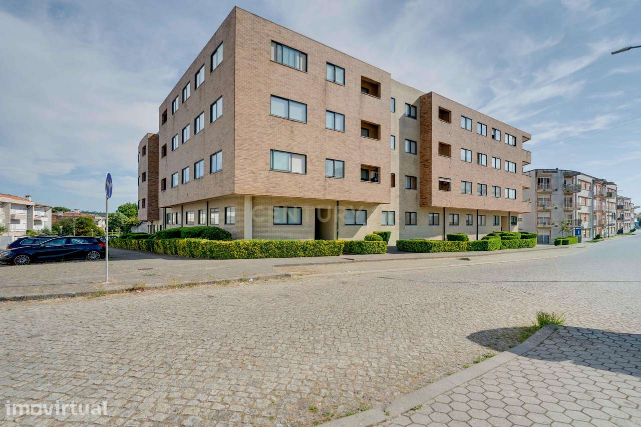 Apartamento T2+1 com Lugar de Garagem | Mozelos, Santa Maria da Feira - Grande imagem: 2/27