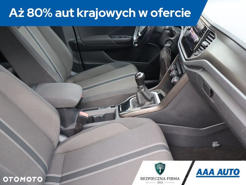 Volkswagen T-Roc - 10