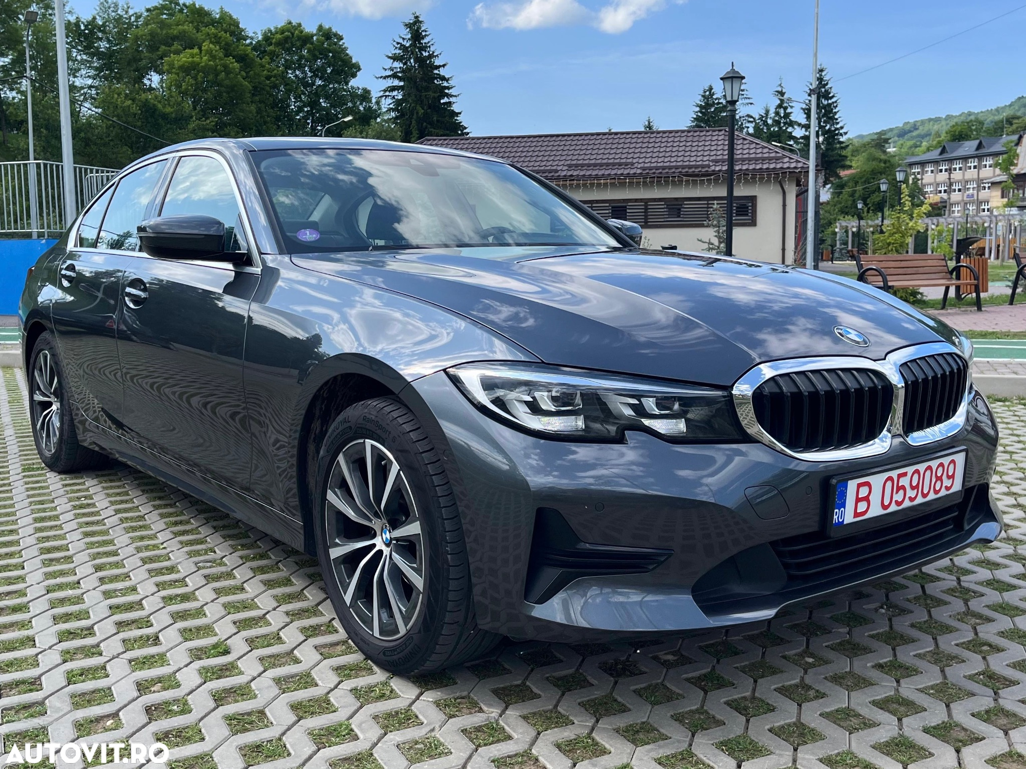 BMW Seria 3 318i AT - 24