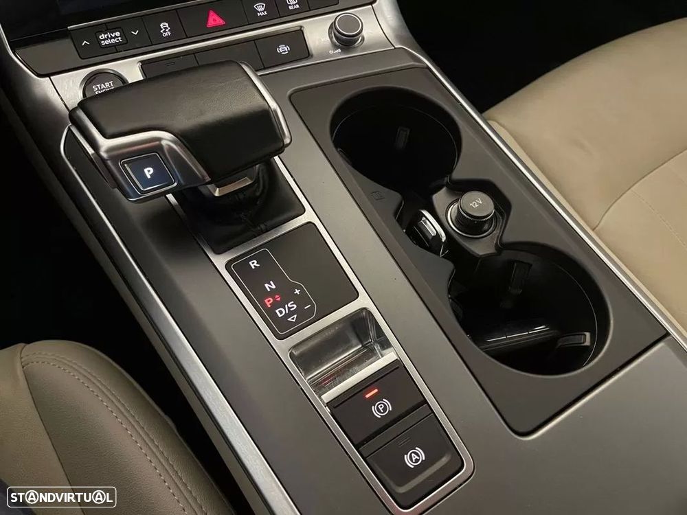 Audi A6 Avant 40 TDI Design S tronic - 27