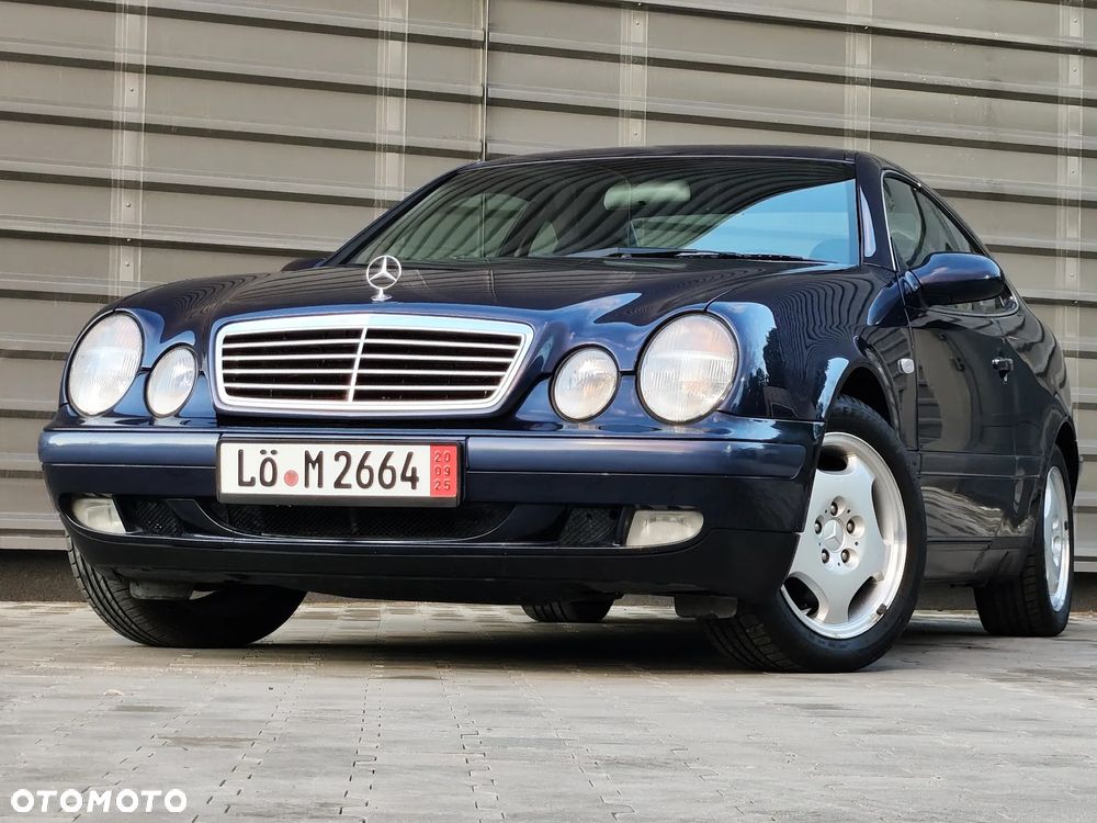 Mercedes-Benz CLK - 8
