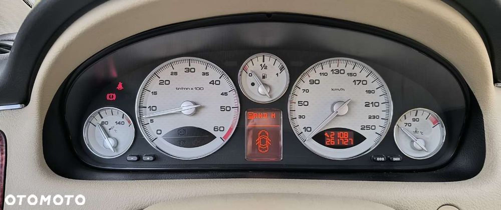Peugeot 607 - 28