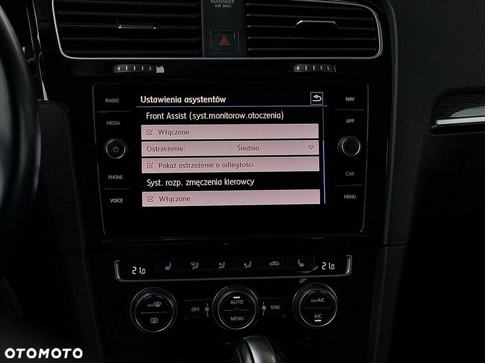 Volkswagen Golf 1.5 TSI BMT Evo Highline DSG - 30