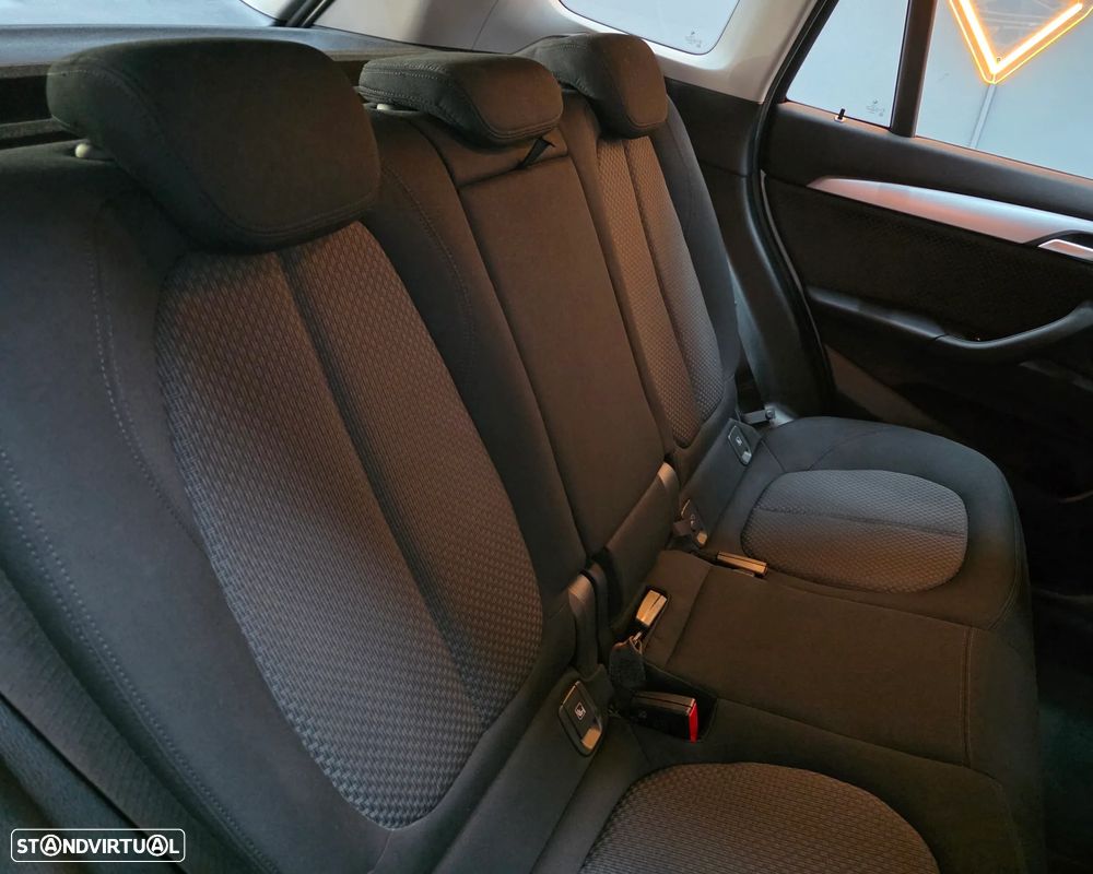 BMW X1 xDrive25e Advantage - 23