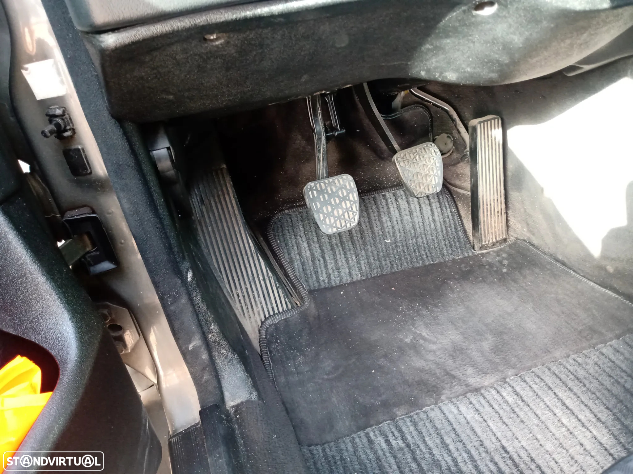 Mercedes-Benz 190 E 2.0 - 8
