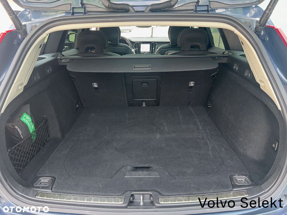Volvo V60 B4 B Plus Dark - 21