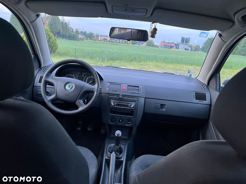 Skoda Fabia 1.4 16V Classic - 11