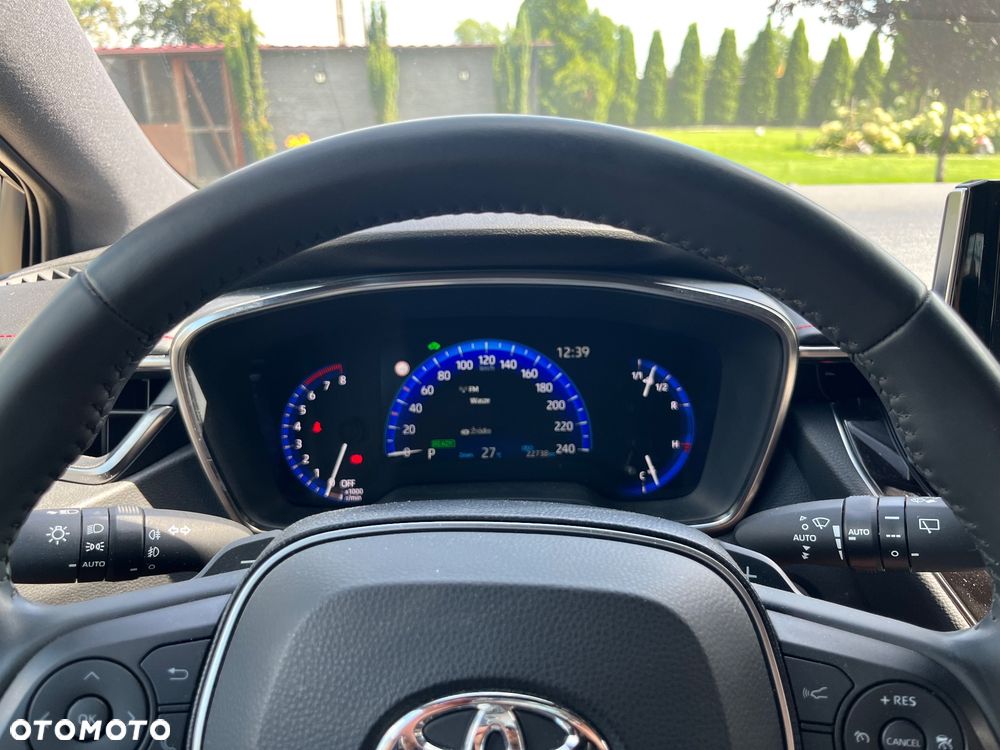 Toyota Corolla 2.0 Hybrid Executive - 23