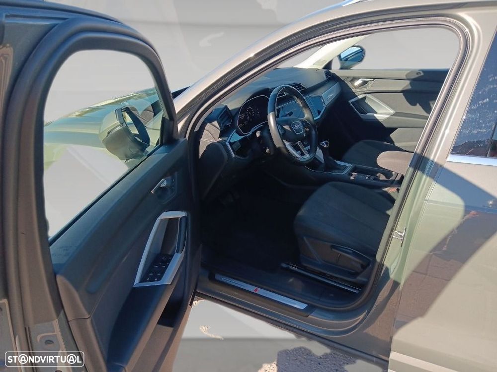Audi Q3 35 TDI S line S tronic — fotografia 9