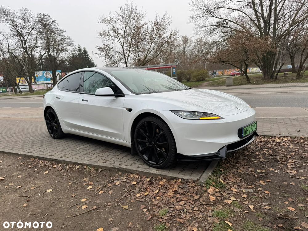Tesla Model 3 - 27