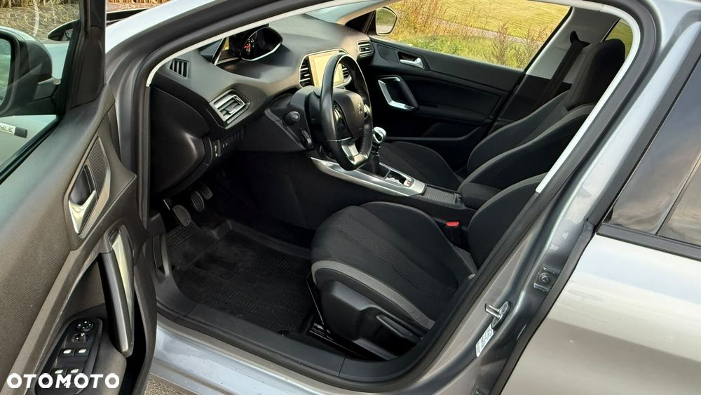 Peugeot 308 - 7