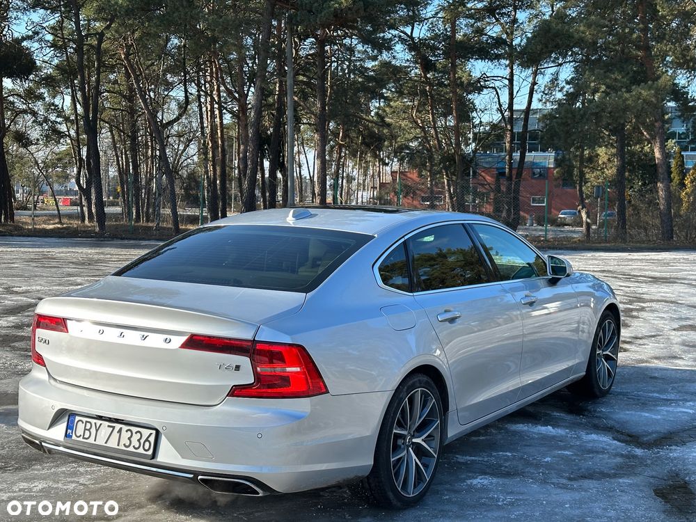 Volvo S90 - 4