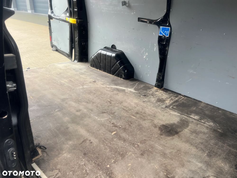 Ford Transit Custom L2H2 PKW VA Trend - 4