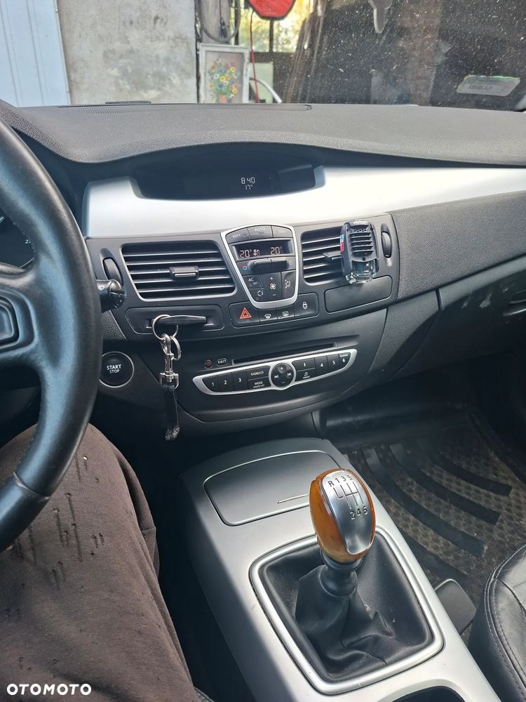 Renault Laguna 2008 photo 4