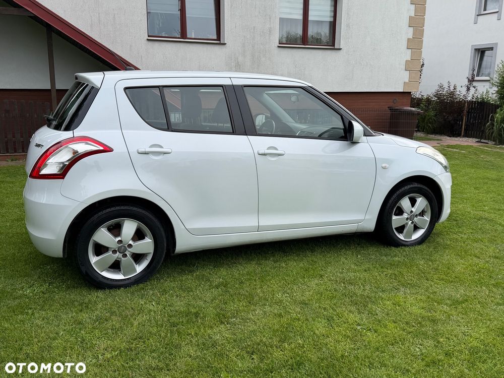 Suzuki Swift - 3