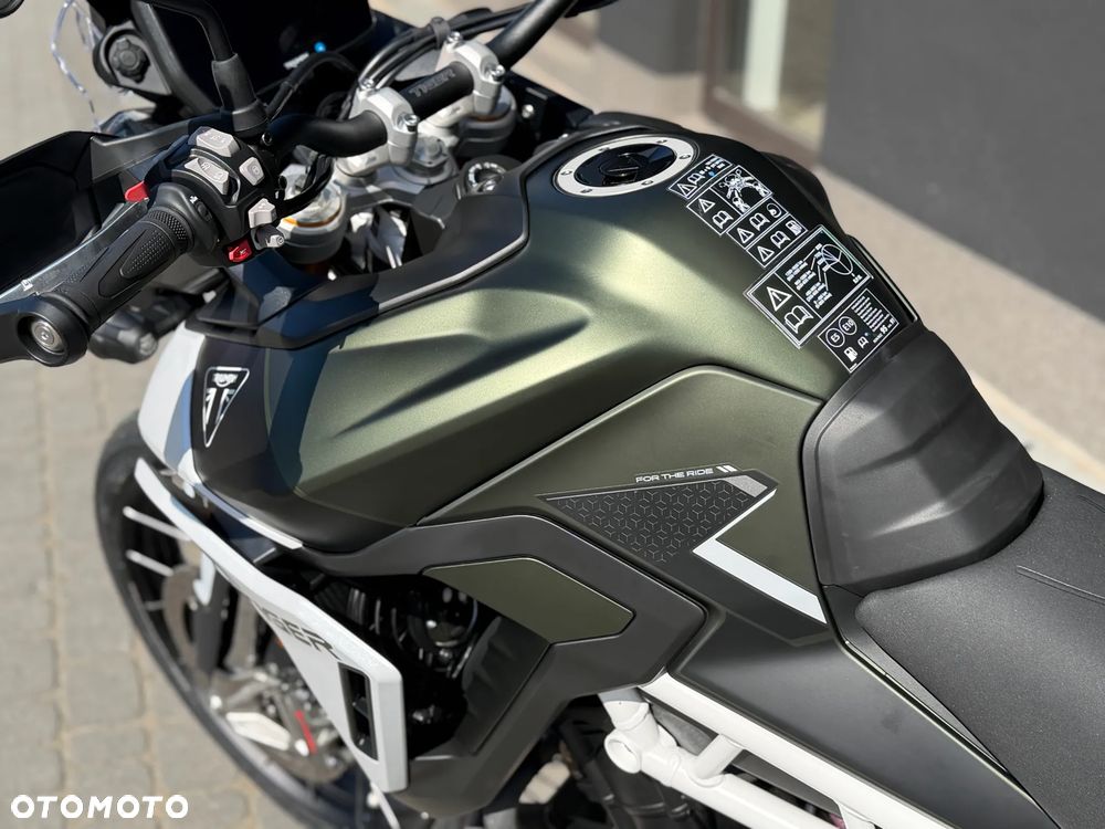 Triumph Tiger - 12