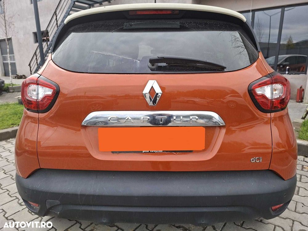 Haion dezechipat Renault Captur 2013 - 1
