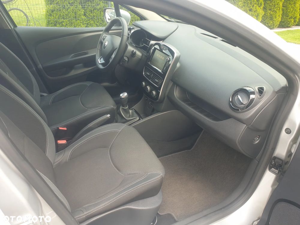 Renault Clio - 7