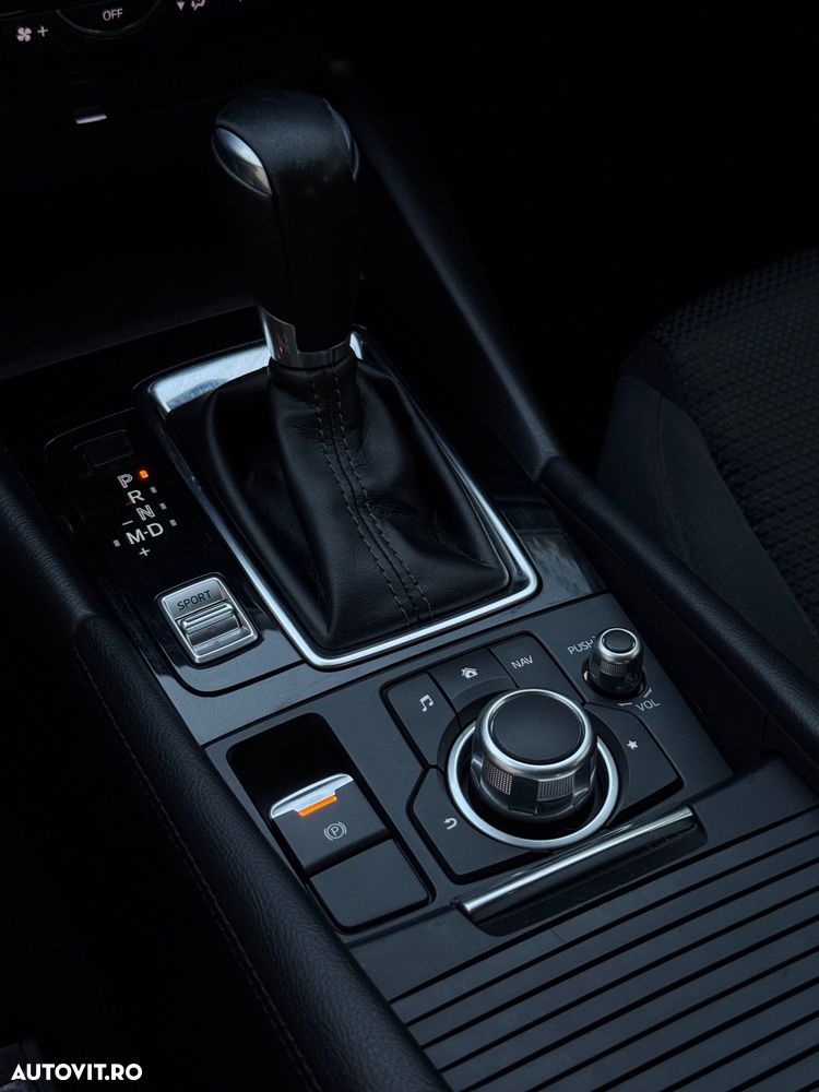 Mazda 3 - 7