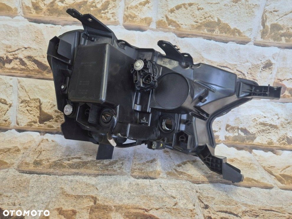 Reflektor Przód strona lewa Ford Ranger full led - 8
