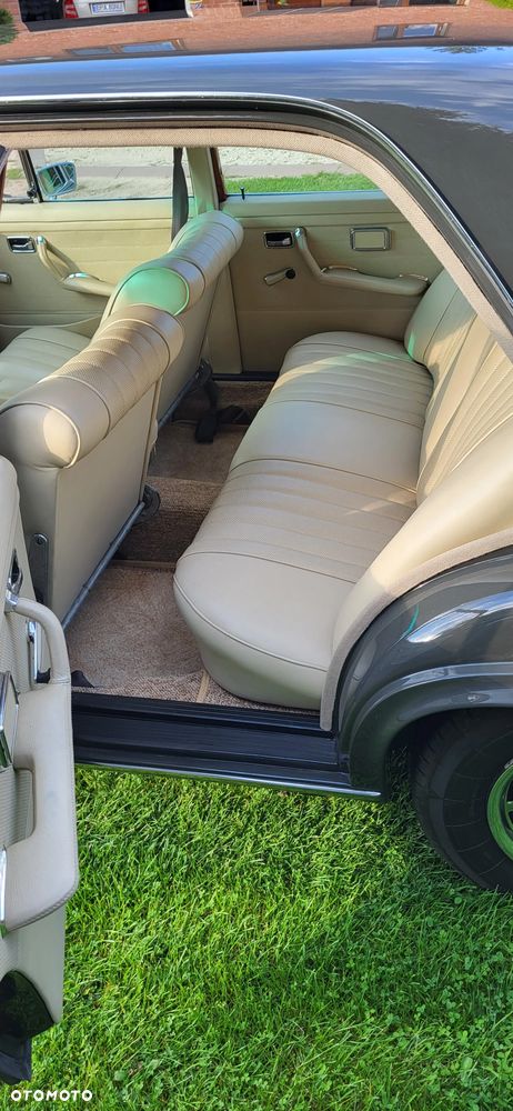 Mercedes-Benz 280 - 6