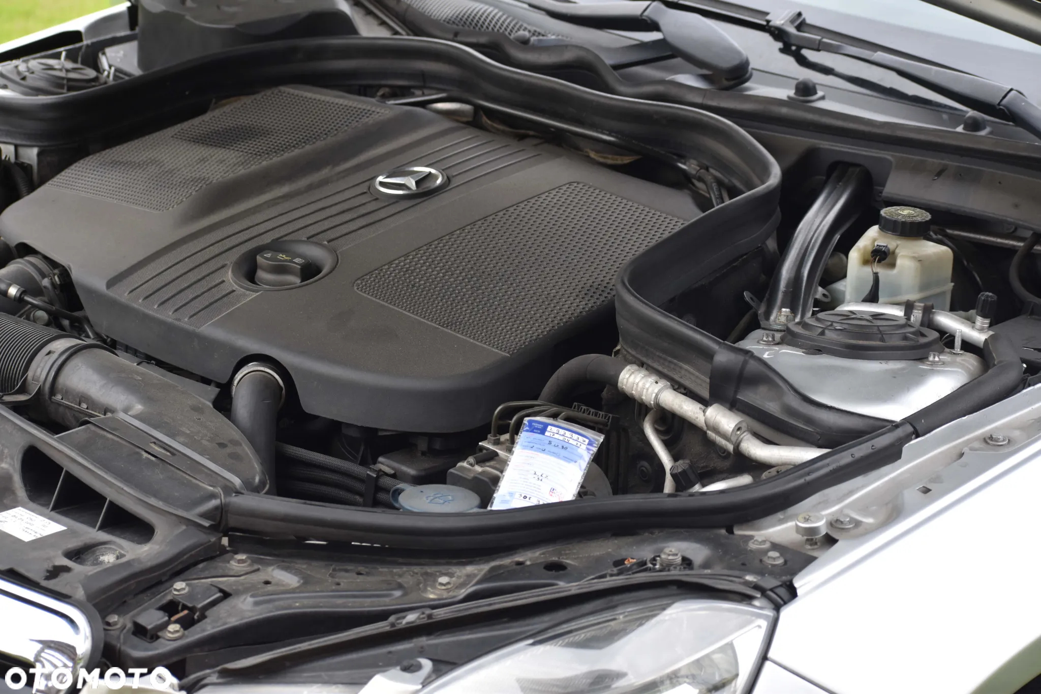 Mercedes-Benz Klasa E 220 CDI BlueEff Avantgarde - 14