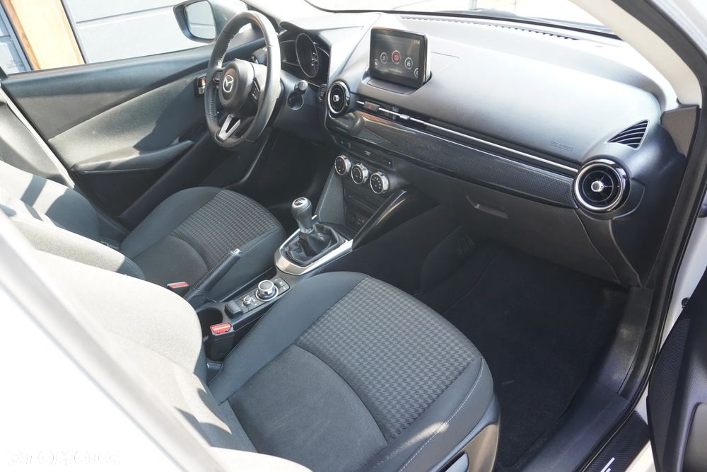 Mazda 2 SKYACTIV-G 90 Homura - 9