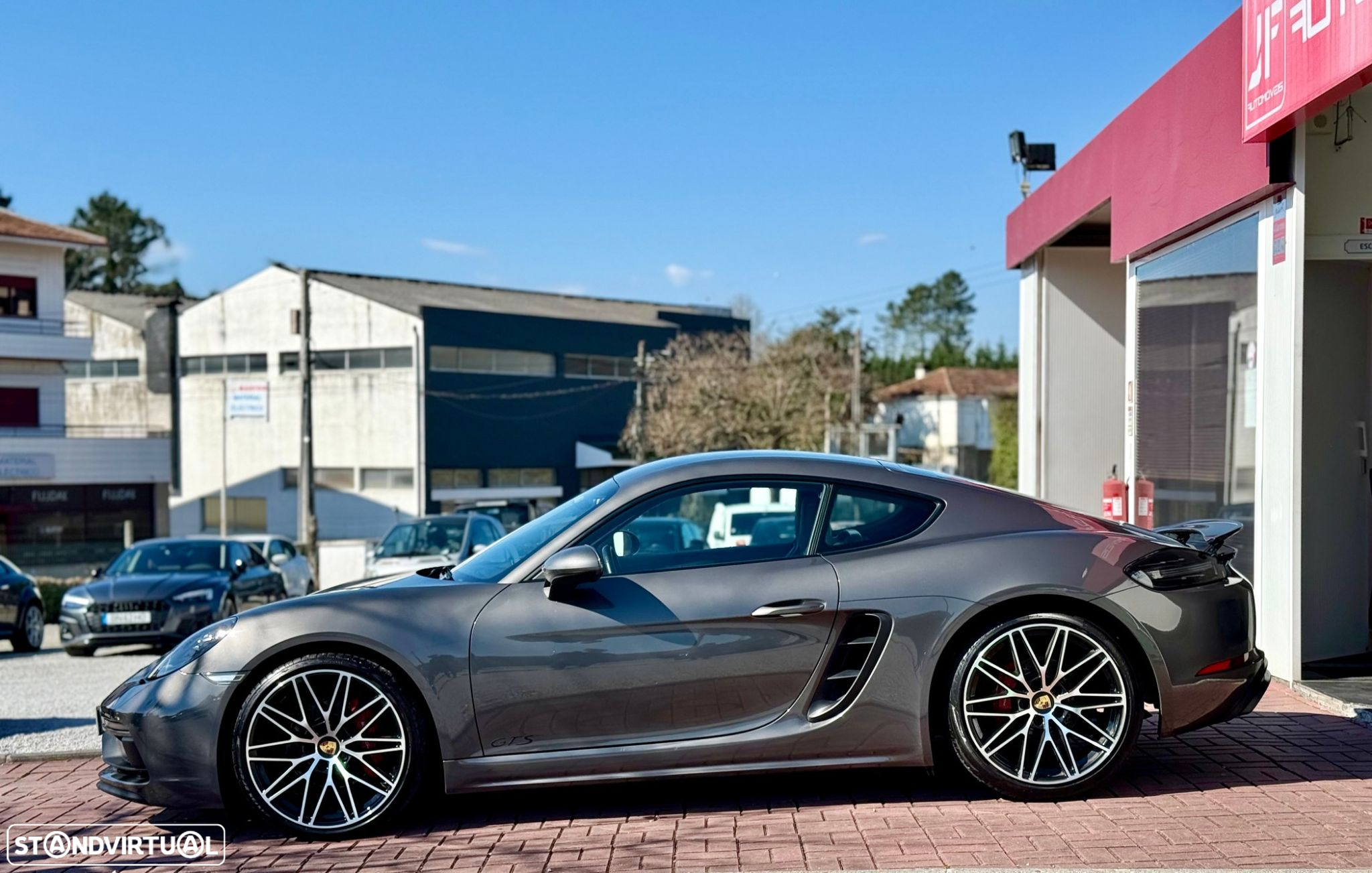 Porsche 718 Cayman 2.5 GTS PDK - 9